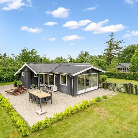 Embla - 500m To The Fjord By Interhome *