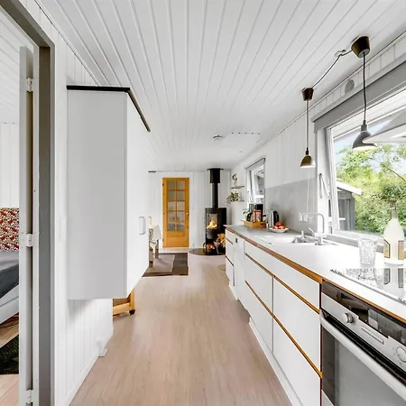 Embla - 500m To The Fjord By Interhome